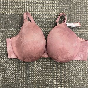NWT Cacique Lightly Lined Full Coverage Bra Size 46D